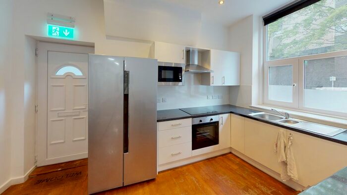 4 Bedroom Flat To Rent In Glasshouse Street, Nottingham NG1