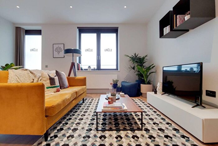 3 Bedroom Flat To Rent In Uncle Wembley, Wembley, HA9