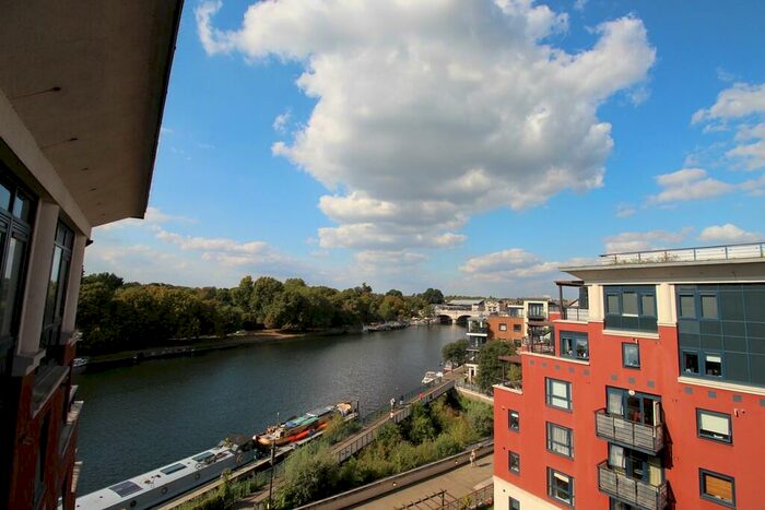 2 Bedroom Apartment To Rent In Wadbrook Street, Charter Quay, KT1
