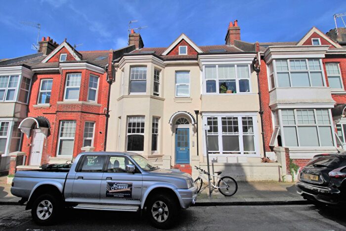 2 Bedroom Maisonette For Sale In Addison Road, Hove, BN3