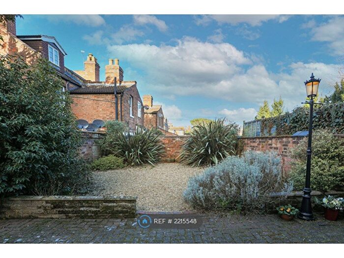 2 Bedroom Maisonette To Rent In Lancaster House, Leamington Spa, CV31