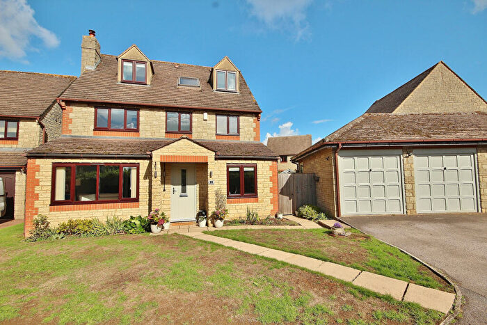 6 Bedroom Detached House For Sale In Sherbourne Road, Witney, OX28