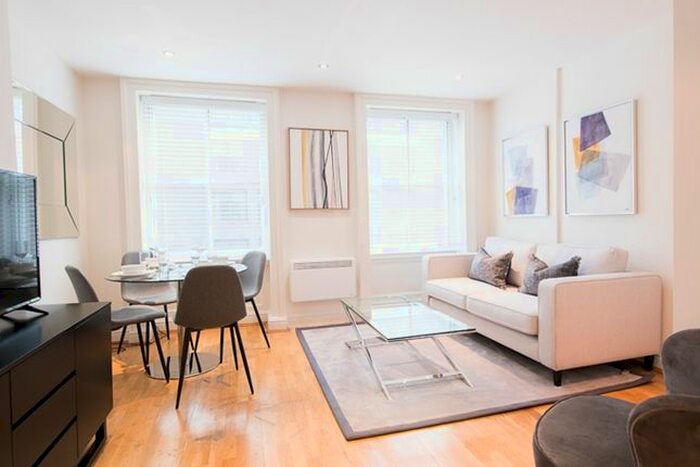 2 Bedroom Flat To Rent In Nottingham Place, London, W1U