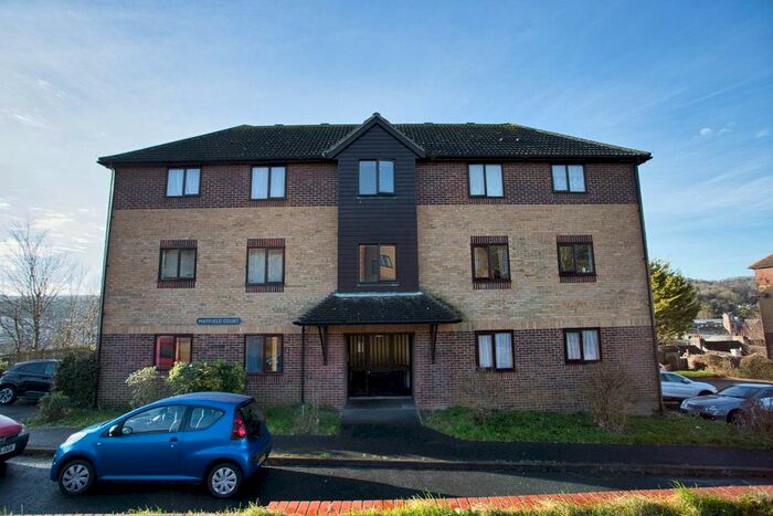 1 Bedroom Flat To Rent In Mayfield Avenue, Dover, CT16