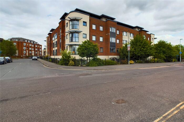 1 Bedroom Flat To Rent In Fosters Place, East Grinstead, West Sussex, RH19