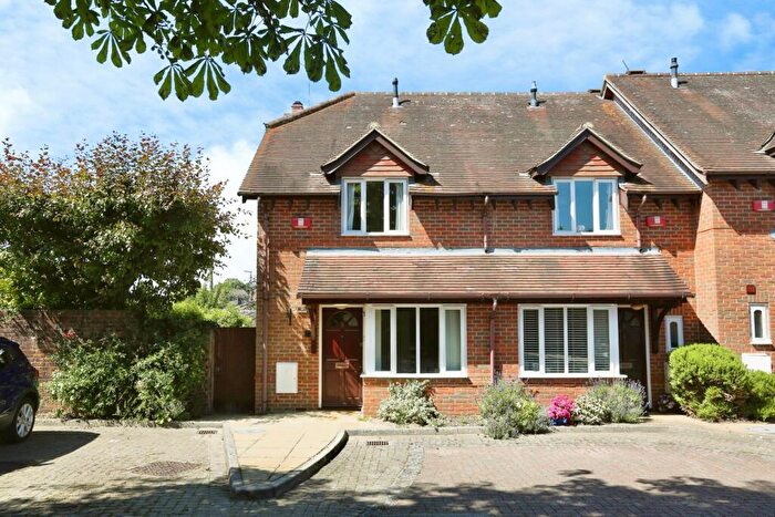 2 Bedroom End Of Terrace House For Sale In Warner Mews, Botley, Southampton, Hampshire, SO30