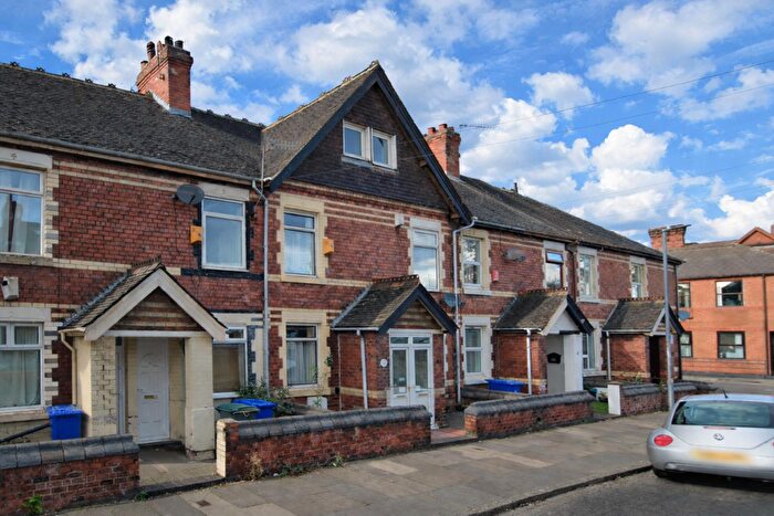 3 Bedroom Terraced House To Rent In Fletcher Road, Stoke-On-Trent, ST4