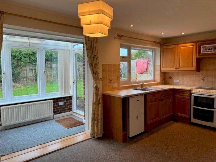 2 Bedroom Bungalow To Rent In Huntley, Gloucestershire GL19