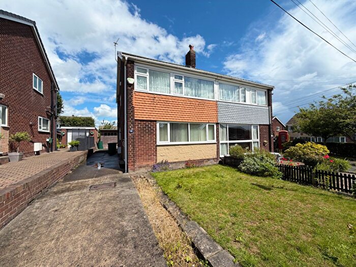 3 Bedroom Semi Detached House For Sale In Victoria Way, Wakefield, West Yorkshire, WF1