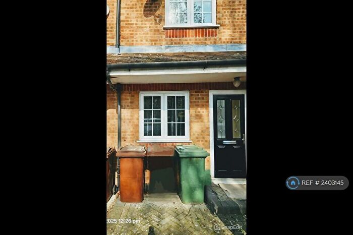 3 Bedroom Terraced House To Rent In Purfleet, Purfleet, RM19
