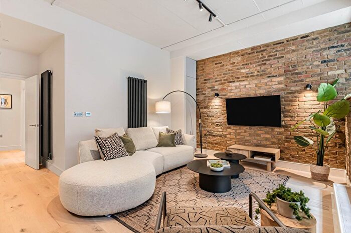2 Bedroom Flat For Sale In Banner Street, St Lukes, EC1Y