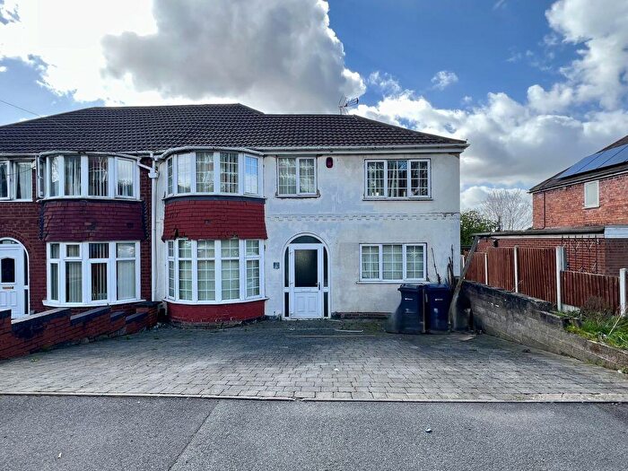 3 Bedroom Semi Detached House For Sale In Neville Road, Birmingham, B23