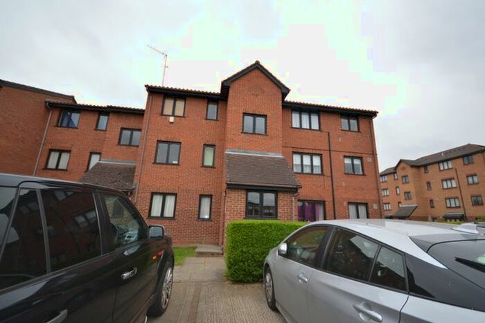 Studio To Rent In Pempath Place, Wembley, HA9