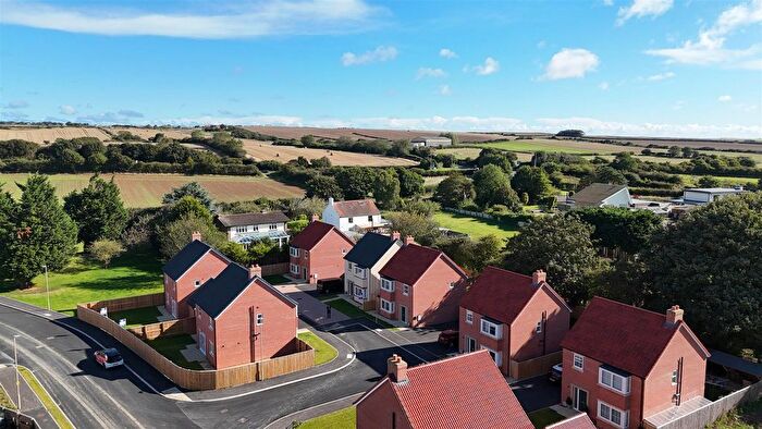 4 Bedroom Detached House For Sale In Grange Way, Gristhorpe, YO14
