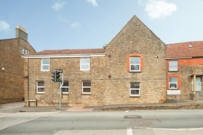 2 Bedroom Flat For Sale In Rutters Lane, Ilminster, Somerset, TA19