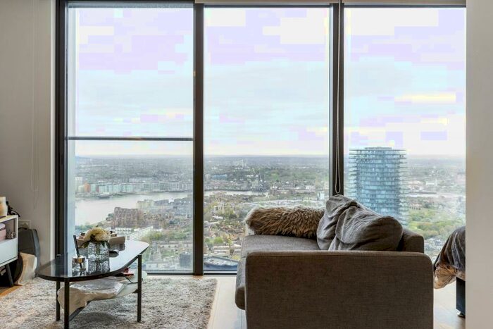 Apartment To Rent In Hampton Tower, South Quay Plaza, E14