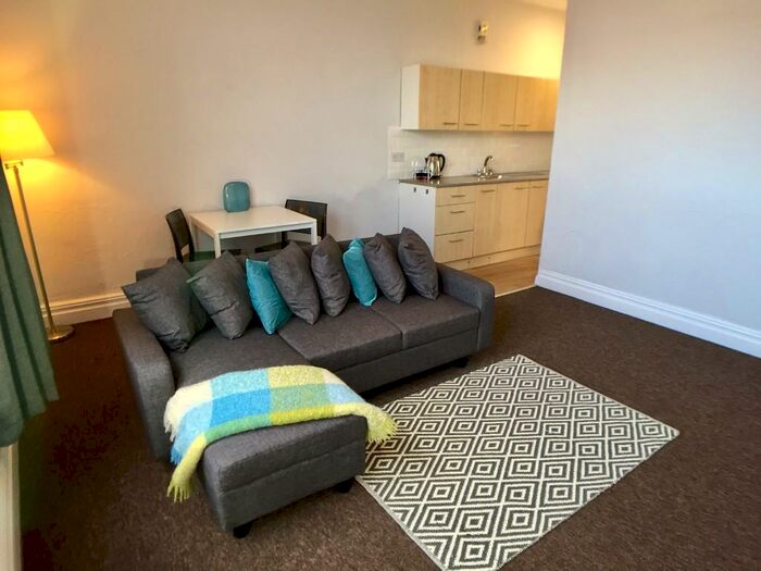 1 Bedroom Apartment To Rent In Lucy Avenue, Halton, Leeds, LS15