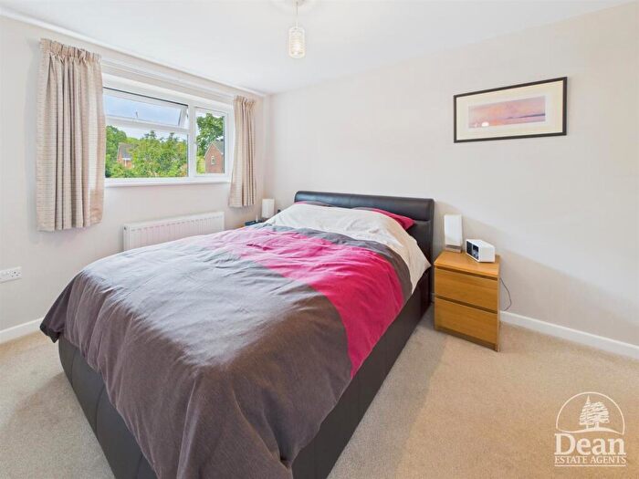 4 Bedroom Detached House For Sale In Bracken Close, Lydney, GL15