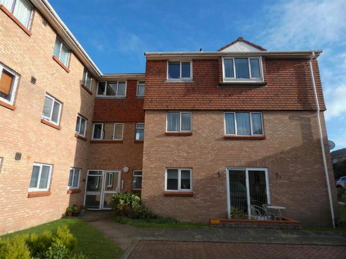 1 Bedroom Flat To Rent In Waltham Close, Cliftonville, CT9