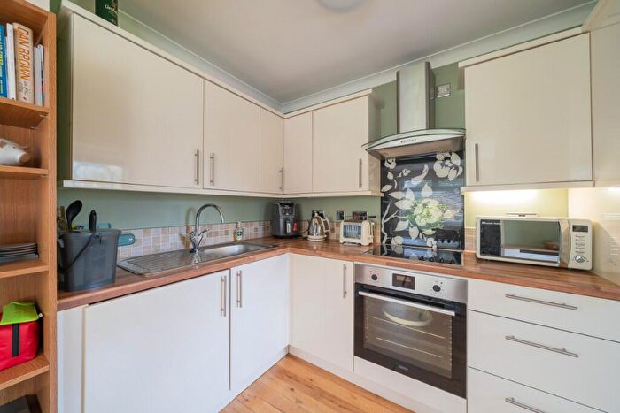 2 Bedroom Semi-Detached Bungalow For Sale In Baldorran Crescent, Balloch, G68
