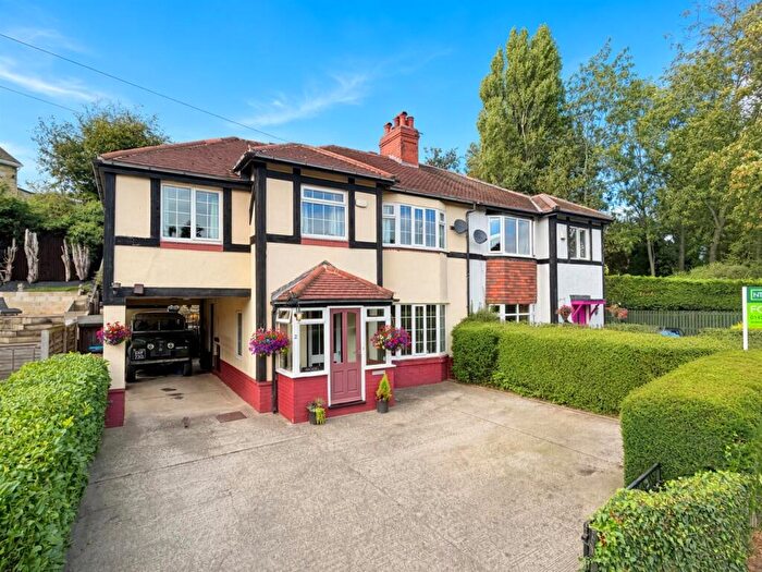4 Bedroom House For Sale In Huby Banks, Huby, Leeds, LS17