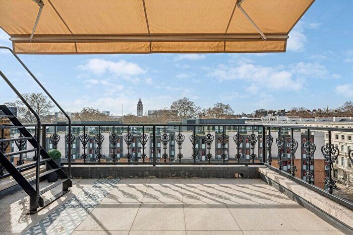 2 Bedroom Flat To Rent In Ennismore Gardens, Knightsbridge, London, SW7