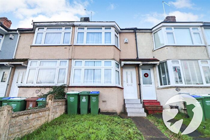 2 Bedroom Terraced House For Sale In Parkside Avenue, Bexleyheath, DA7