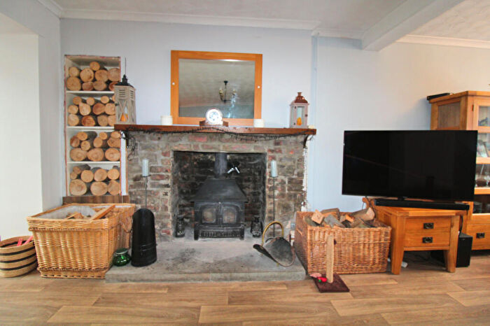 3 Bedroom Terraced House For Sale In Pwllygath Street, Kenfig Hill, CF33