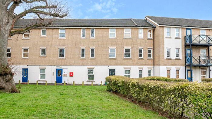 2 Bedroom Flat For Sale In Norfolk Court, Romford, RM6