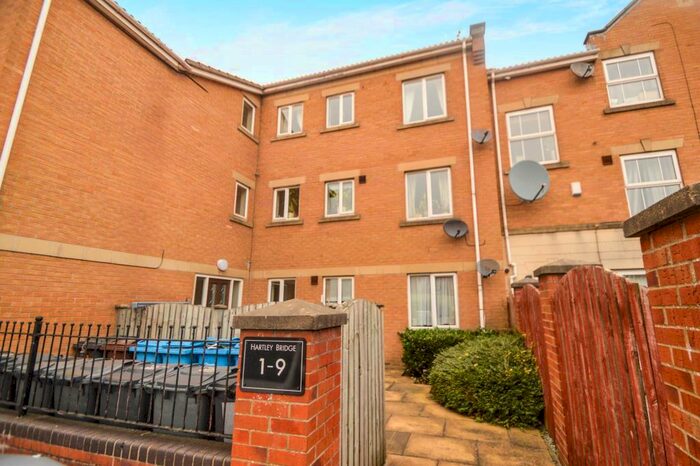 2 Bedroom Flat To Rent In Hartley Bridge, South Bridge Road, Victoria Dock, Hull, HU9