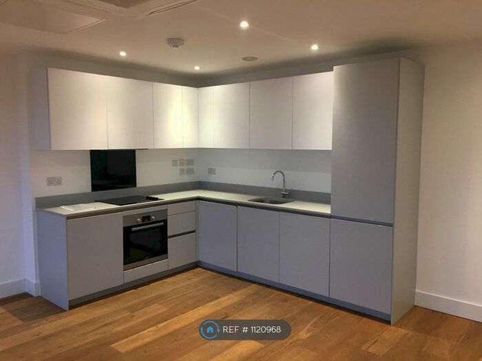 1 Bedroom Flat To Rent In Elstree Way, Borehamwood WD6