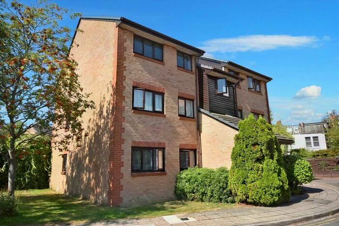 2 Bedroom Flat To Rent In Beaulieu Place, Chiswick, Chiswick, W4