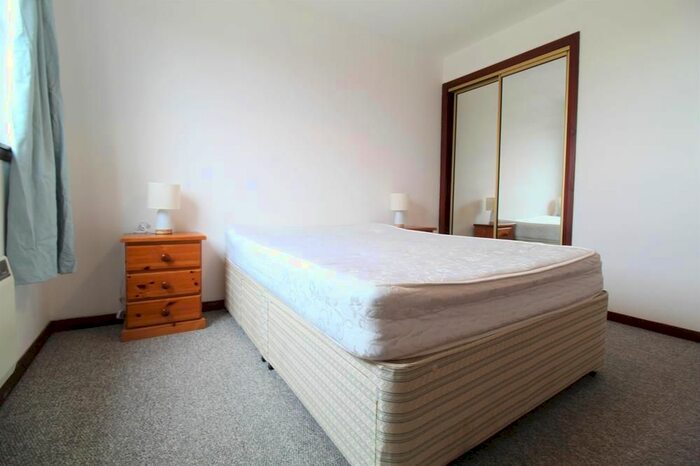 2 Bedroom Flat To Rent In Belmont Gardens, Aberdeen, AB25