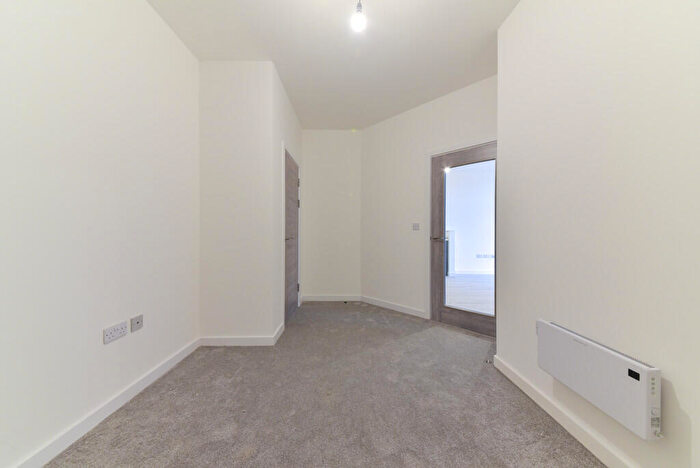 2 Bedroom Apartment To Rent In Bayard Appartments, Broadway, PE1