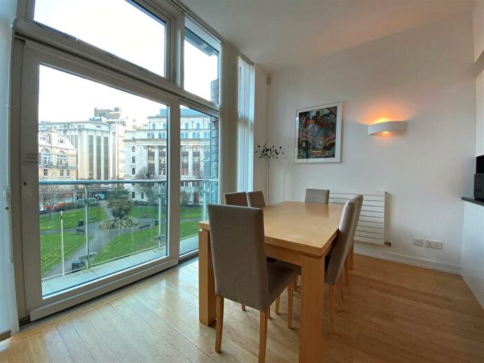 2 Bedroom Apartment To Rent In Century Buildings, St Marys Parsonage, Manchester, M3
