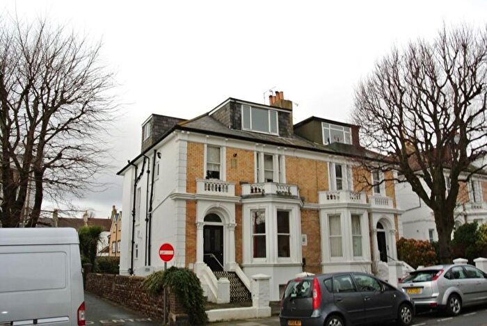 1 Bedroom Flat To Rent In Denmark Villas, Hove, ., BN3