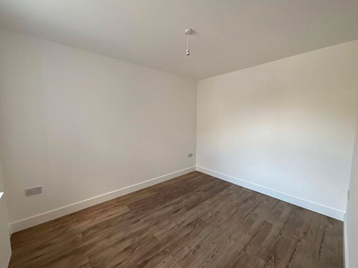 2 Bedroom Flat To Rent In Bell Hill Road, St George, Bristol, BS5
