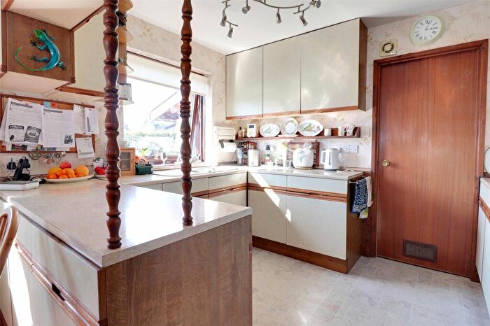 3 Bedroom Bungalow For Sale In Rick Meadow, Yeolmbridge, Launceston, Cornwall, PL15