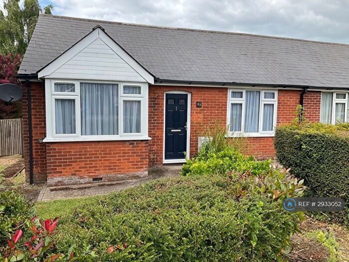 2 Bedroom Bungalow To Rent In Ashford Road, Canterbury, CT1