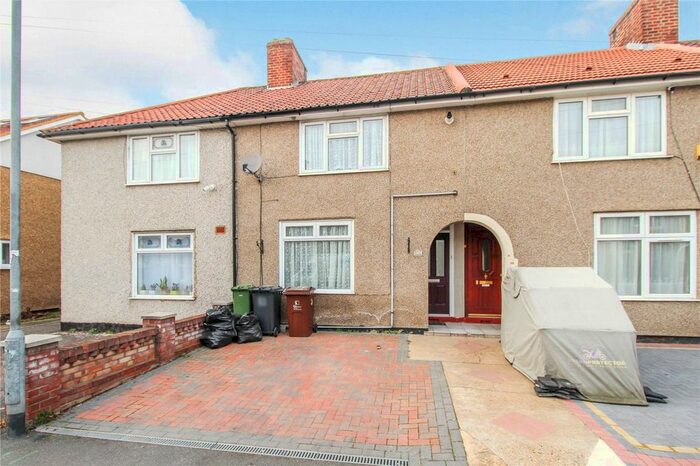 2 Bedroom Detached House To Rent In St. Georges Road, Dagenham, Essex, RM9