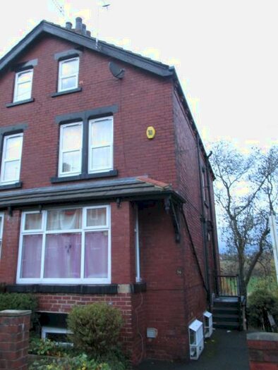 6 Bedroom Terraced House To Rent In Hartley Avenue, LS6