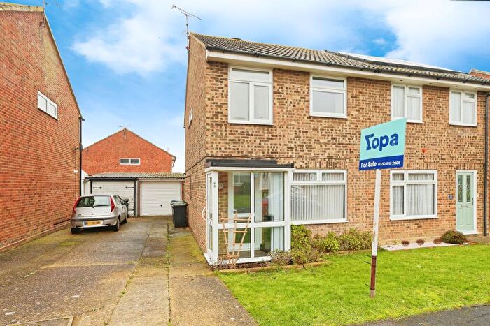 3 Bedroom Semi-Detached House For Sale In Richmond Road, Whitstable, CT5