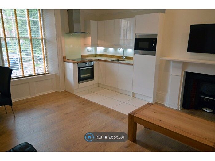 1 Bedroom Flat To Rent In Eldon Square, Reading, RG1