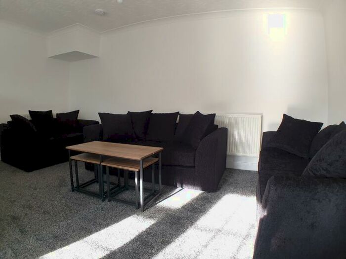 6 Bedroom Terraced House To Rent In Gipsy Lane *Student* Double Bedrooms, OX3