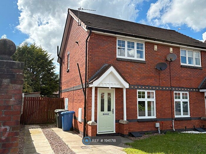 2 Bedroom Semi-detached House To Rent In Helmsley Close, Warrington, WA5