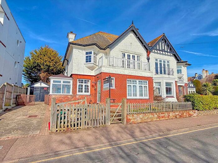 4 Bedroom Semi-detached House For Sale In Naze Park Road, Walton On The Naze, CO14