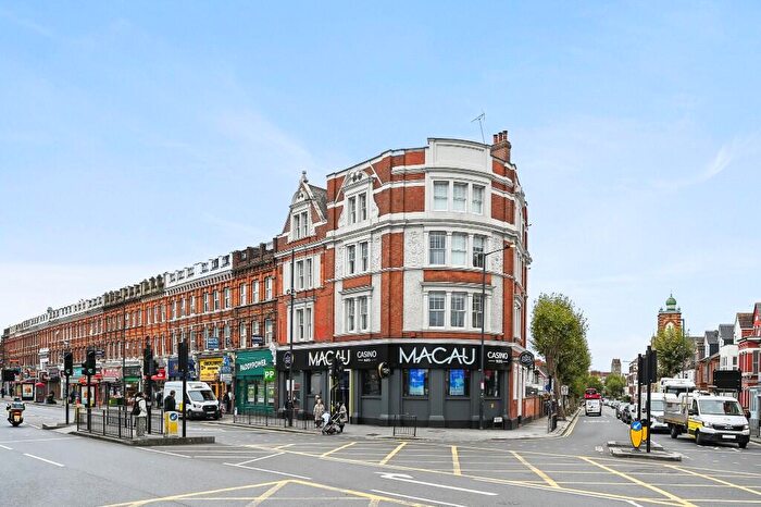 2 Bedroom Apartment To Rent In Cricklewood Broadway, London, NW2