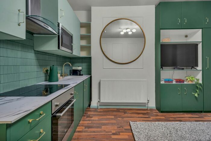 1 Bedroom Flat To Rent In Eardley Crescent, London, SW5