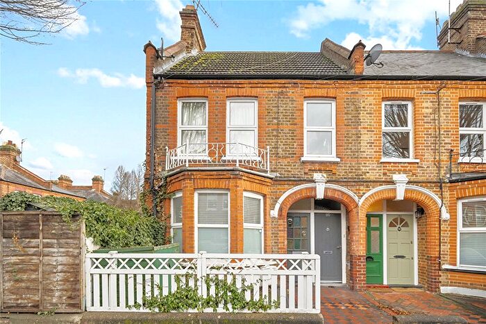 2 Bedroom Flat For Sale In Bemsted Road, Walthamstow, London, E17