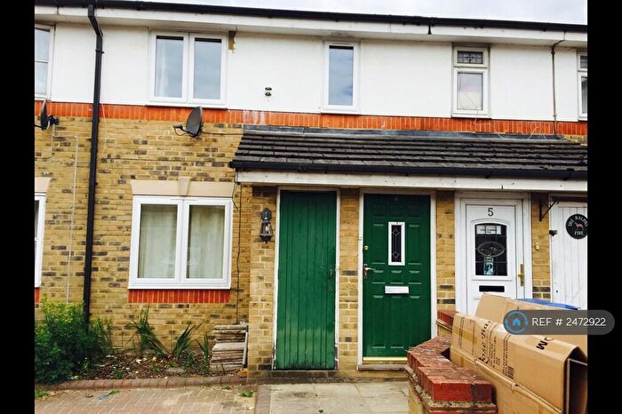 4 Bedroom Terraced House To Rent In Ivy Court, London, SE16